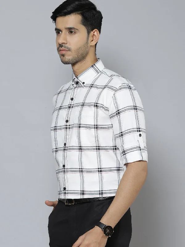 Layered Men's Henley ShirtsMen White  Black Smart Slim Fit Checked Cotton Formal Shirt