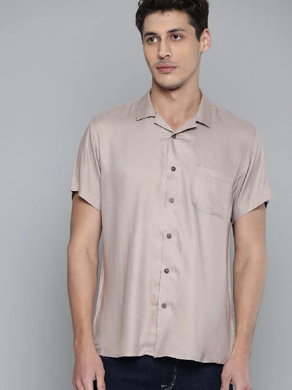 Men's Moisture-Wicking Shirts for All-Day ComfortMen Brown Cotton Twill Slim Fit Casual Shirt