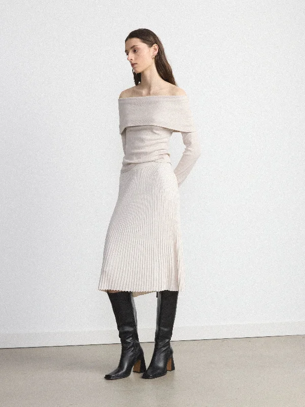 Men's Pants with Button-CuffsThe Ribbed Midi Skirt in Natural Beige