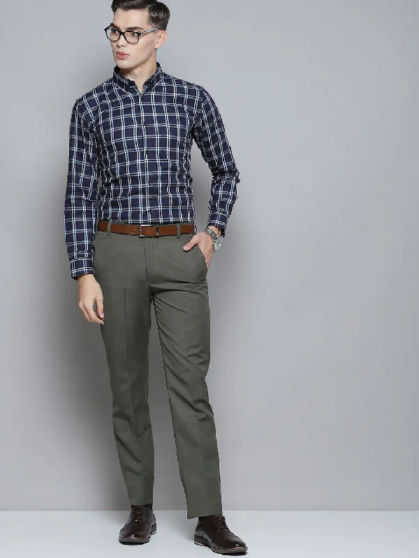 Men's Weekend Shirts for Leisurely OutingsMen Navy Blue Smart Slim Fit Opaque Checked Formal Shirt