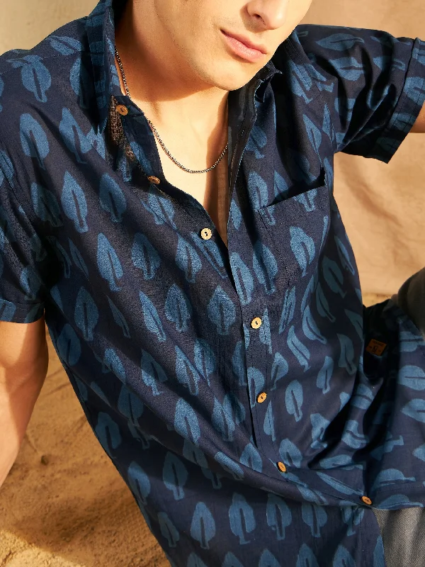 Men's Scoop Neck T-Shirts for a Relaxed FeelMen's Block Printed Lightweight Thin Cotton Shirt