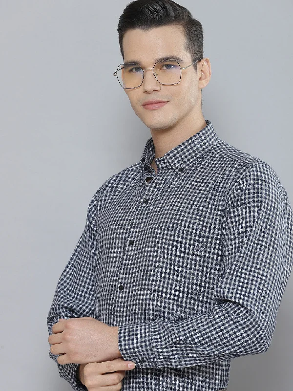 Men's Graphic Print T-Shirts for a Statement LookMen Smart Shepherd Checked Cotton Formal Shirt