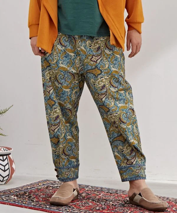 Men's Tapered Pants for a Slimming EffectPaisly Printed Pants