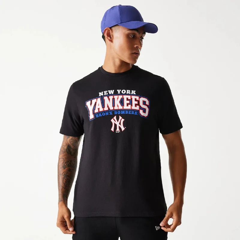 Men's Shirts with Rounded HemlinesNew York Yankees MLB Tricolour Logo Black T-Shirt