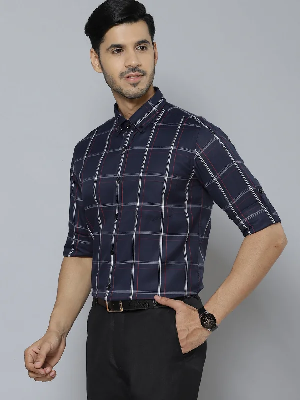 Men's Geometric Print Shirts for a Modern TwistMen Navy Blue  White Smart Slim Fit Checked Formal Shirt