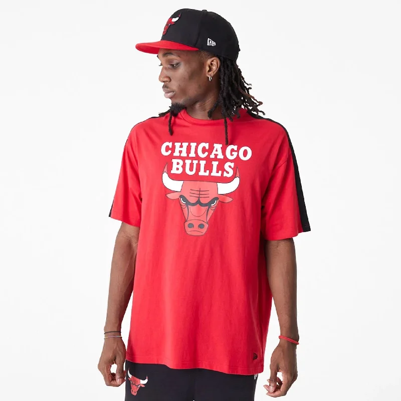 Men's Shirts with Button-Down PocketsChicago Bulls NBA Colour Block Red Oversized T-Shirt