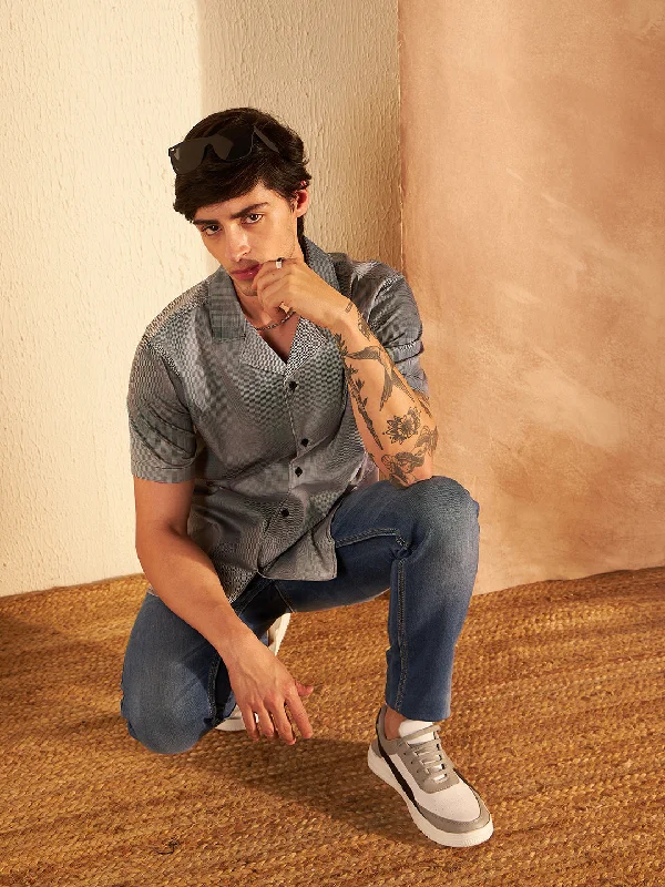 Men's Pattern-Clashing Shirts for Bold FashionBlack & White Printed Shirt