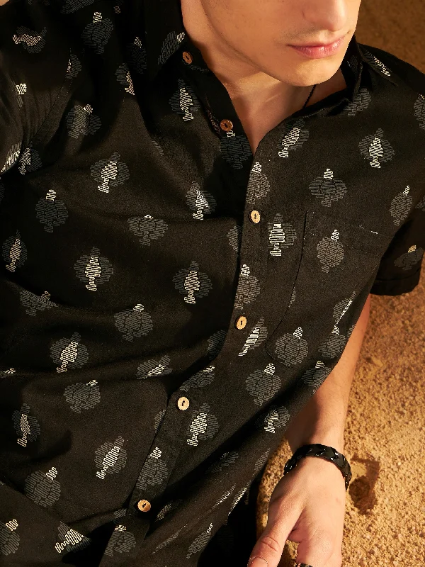 Men's Oxford Shirts for a Preppy StyleBlock Printed Cotton Shirt