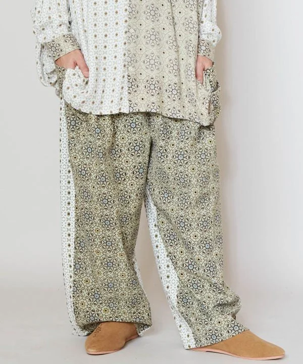 Men's Pants with Contrast StitchingMen's Geometric Print Pants
