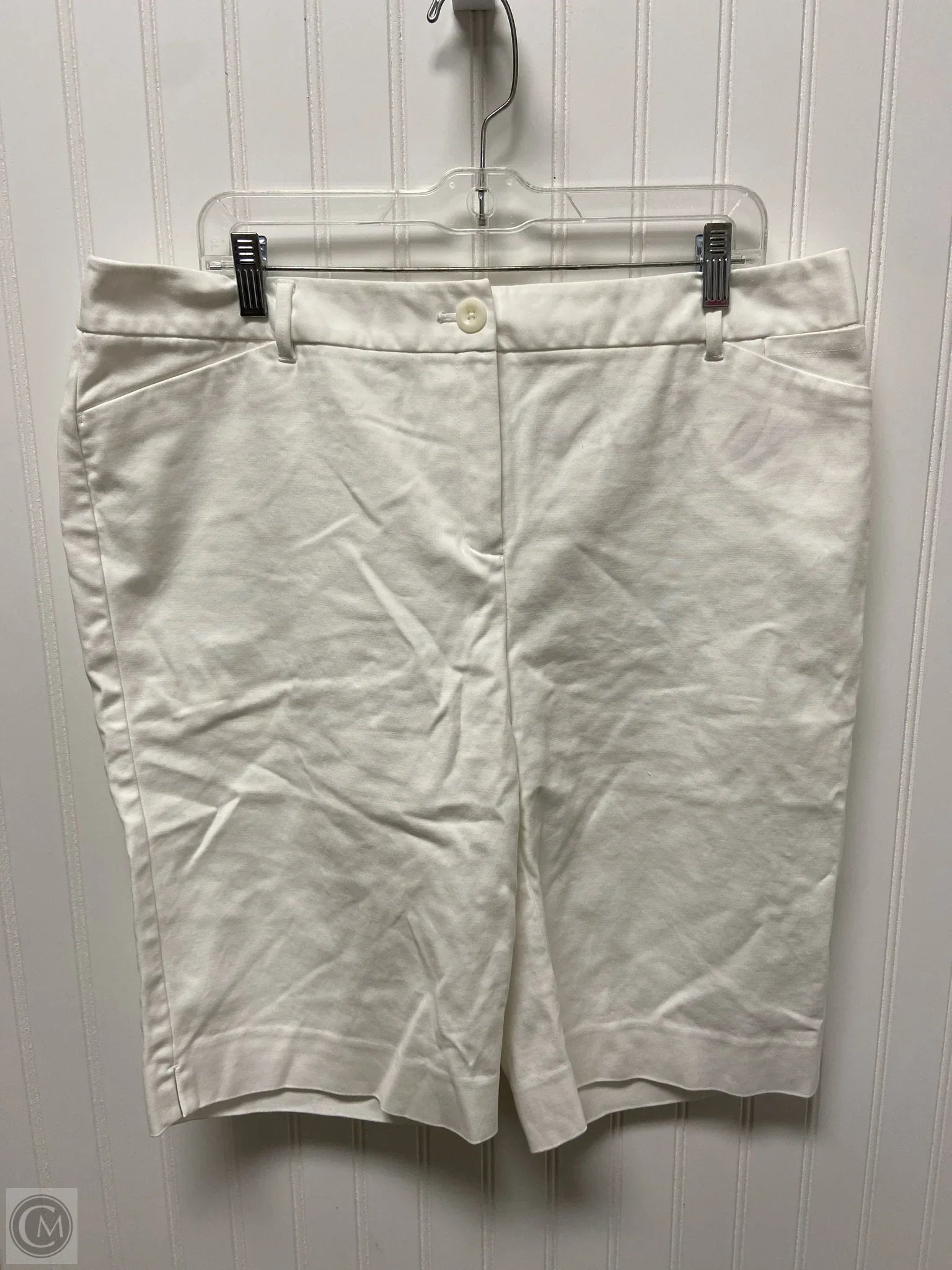 Men's Pants with Belt LoopsShorts By Chicos In White, Size: 16