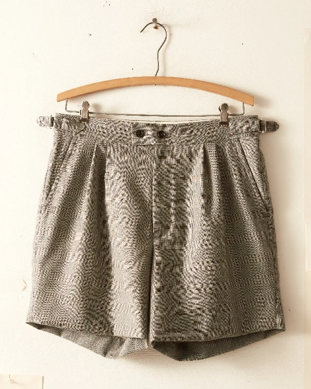 Men's Pants with Deep PocketsRaspberry Glen Wool Shorts - 31