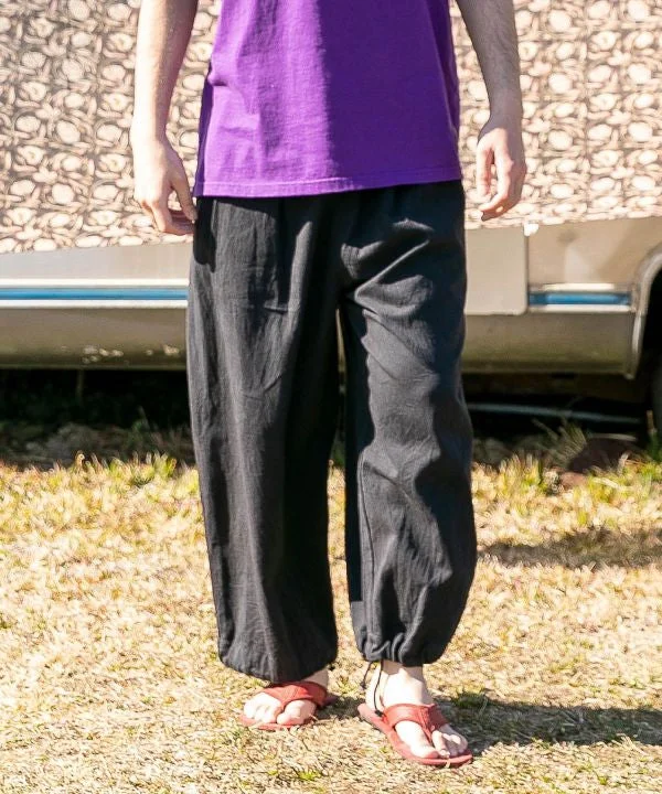 Men's Custom-Fit Pants for a Personalized TouchMen's Relaxed Pants