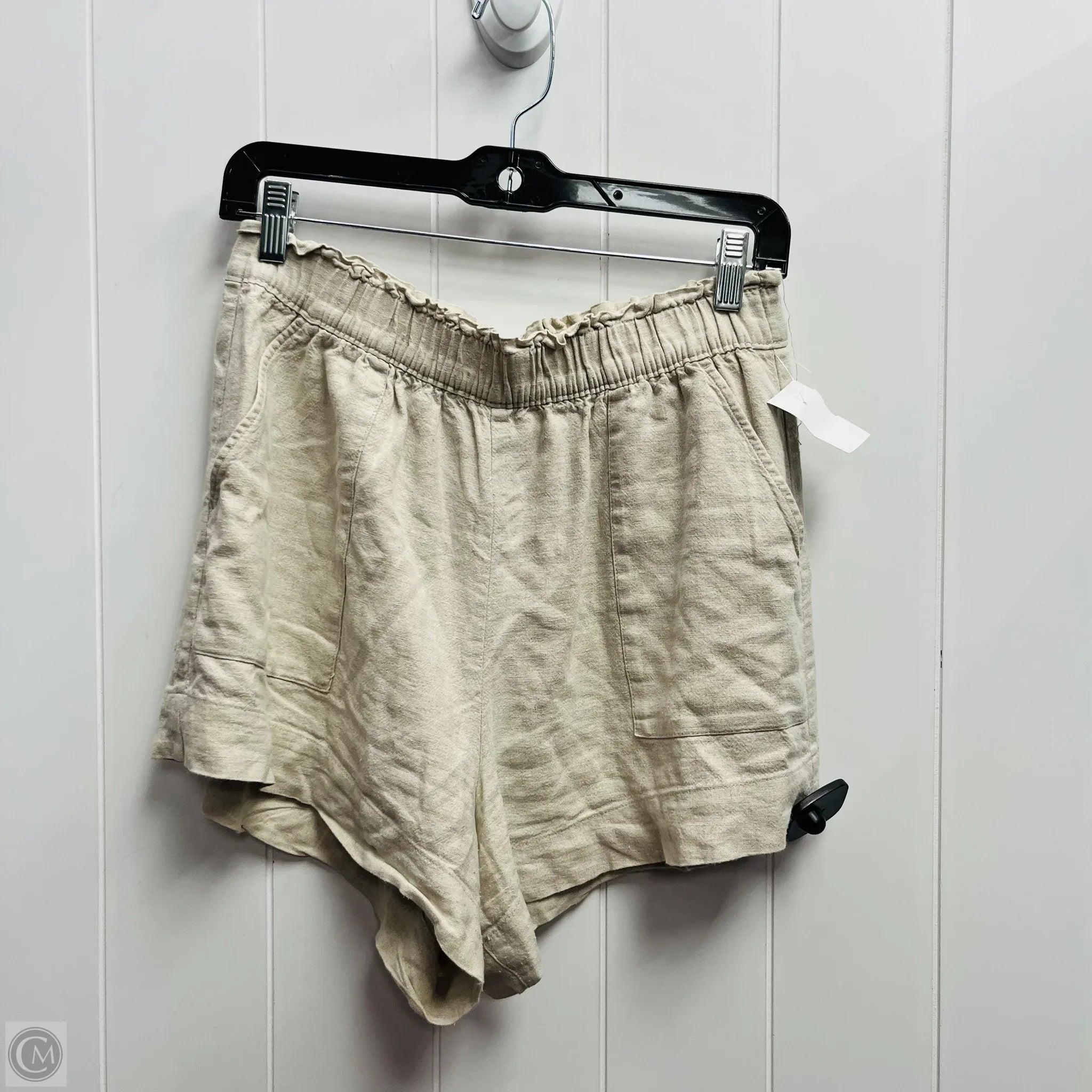 Versatile Men's ShortsShorts By Abercrombie And Fitch In Tan, Size: M