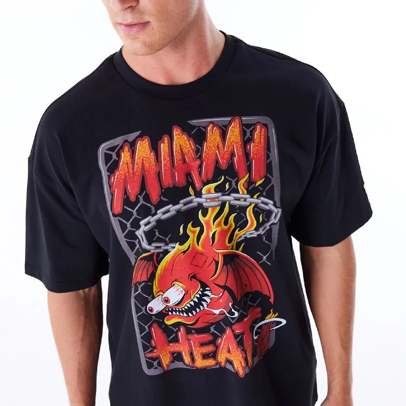 Men's Shirts with Moisture-Wicking FabricMiami Heat Graphic Black Drop Shoulder T-Shirt