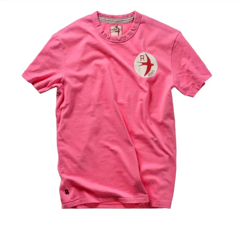 Men's Shirts with Pleated HemlinesMen's Sportsman Tee In Pink