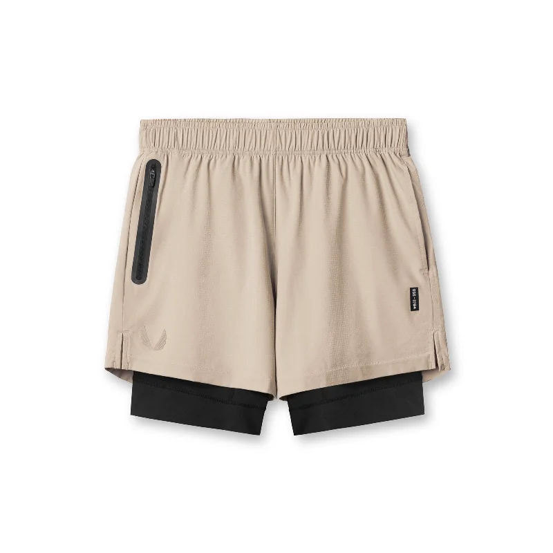 Men's Patterned Pants with Geometric Designs0784. Ultralite™ 6" Liner Short   - Beige/Black