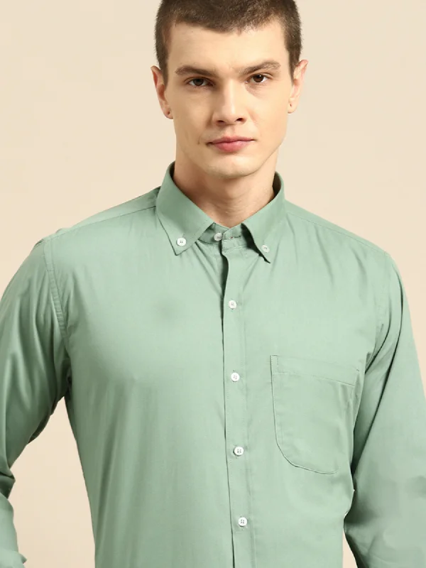 Men's Button-Down Collar Shirts for Staying PolishedDENNISON Men Laffer Smart Opaque Formal Shirt