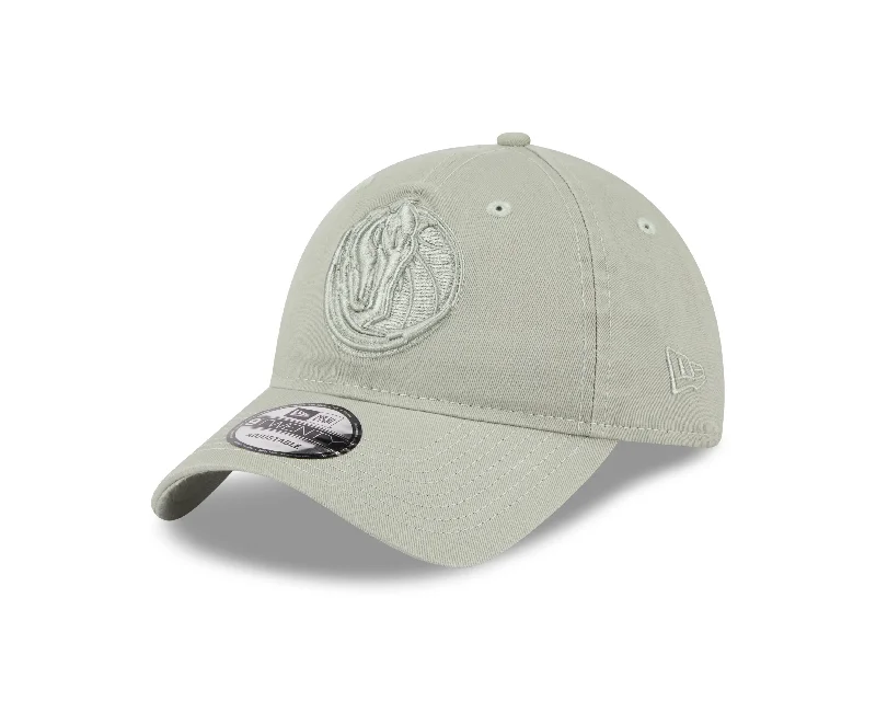 DALLAS MAVERICKS NEW ERA WOMEN'S GREEN HORSEHEAD ADJUSTABLE CAP