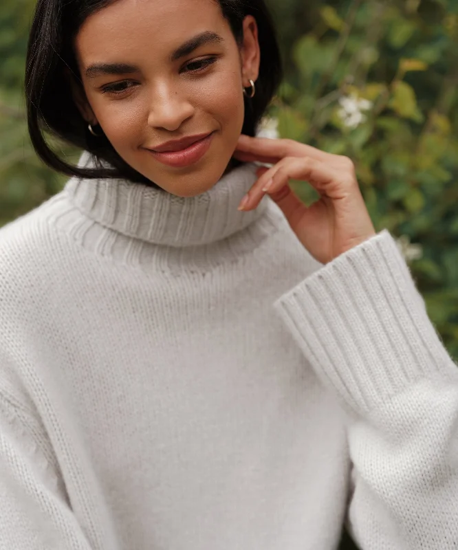 Cashmere Jet Turtleneck