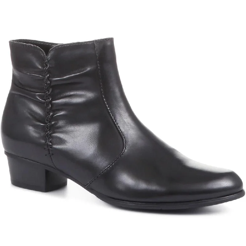 Stefany-360 Leather Ankle Boots - SINO36502 / 322 849