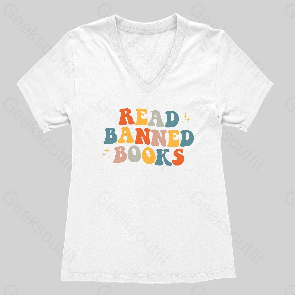 READ BANNED BOOKS Women's V-Neck T-shirt